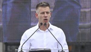 В Угорщині опозиція заявила, що майже 60% населення виступають за членство України в ЄС