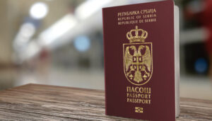 Сербія продовжує надавати громадянство росіянам, пов’язаним із Кремлем - ЗМІ