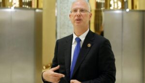Спецпредставник РФ Дмитрієв намагається вивести з-під удару $280 мільярдів заморожених активів - розвідка
