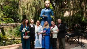 У Барселоні презентували велетенську фігуру Лесі Українки