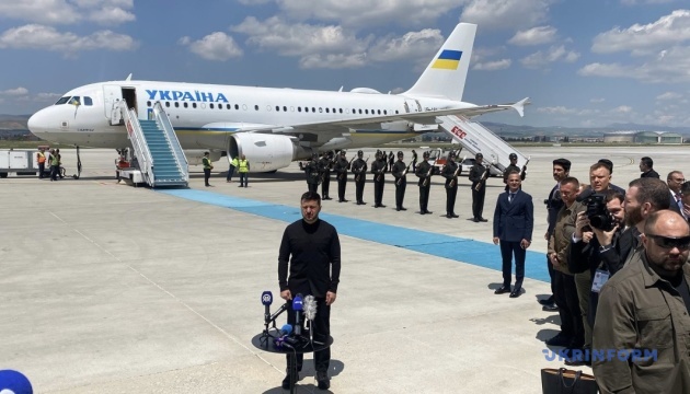 Зеленський в Анкарі - про російську делегацію: Це бутафорський рівень