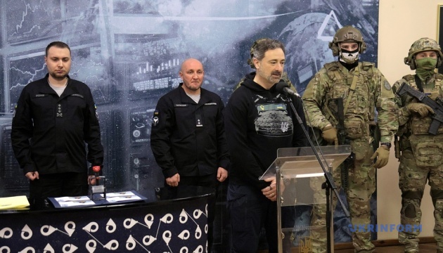 У Києві презентували колекційну поштову марку, присвячену спецпідрозділу ГУР «Артан»