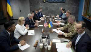В Офісі Президента обговорили з Гремом та Блюменталем повернення депортованих українських дітей