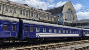 Укрзалізниця вводить верифікацію через Дія.Підпис для низки популярних рейсів