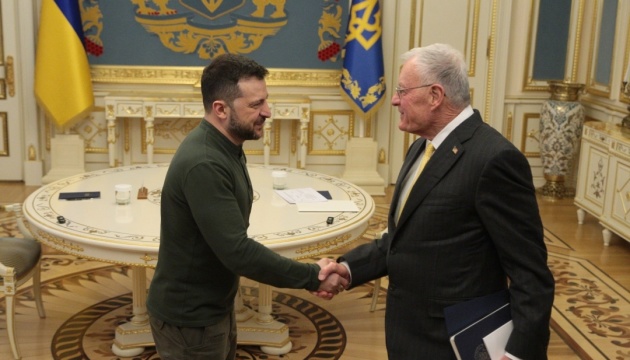 Зеленський зустрівся з Келлогом - обговорили ППО, закупівлю зброї та санкції