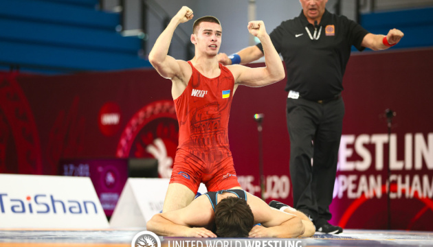 Українець Бороган - віцечемпіон Європи (U20) з вільної боротьби