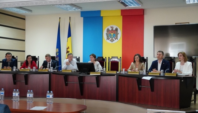 ЦВК Молдови почала прийом документів для реєстрації на парламентських виборах