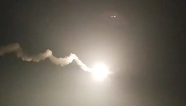 Росіяни атакували Київ ракетами