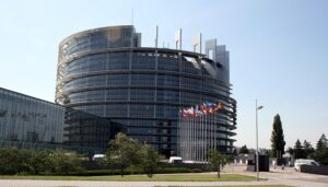 У Європарламенті заявили, що атакою російських дронів по польській території Путін перевіряє єдність ЄС