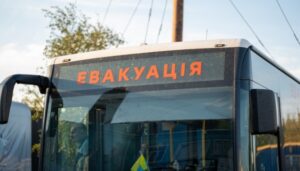 На Донеччині в зоні активних бойових дій залишаються 16,4 тисячі цивільних