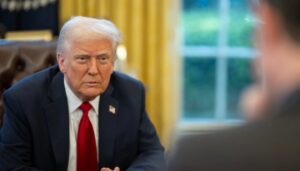 Трамп помилково оприлюднив у соцмережі приватний допис із закликом переслідувати опонентів