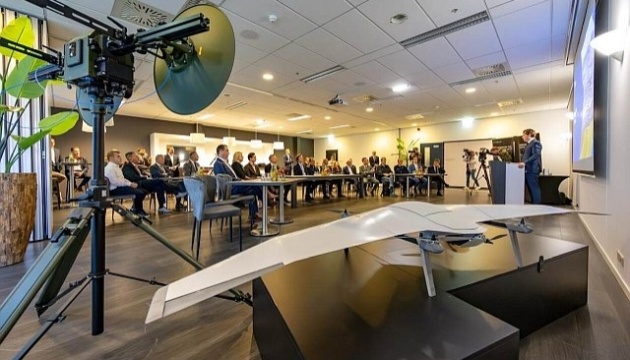 Нідерланди запускають виробництво дронів та військових систем для власної армії та України