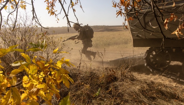 На фронті за добу - 181 бойове зіткнення, найзапекліші бої точаться на Покровському напрямку