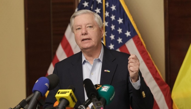 Конгрес США має долучитися до розгляду мирного плану для України - сенатор Грем