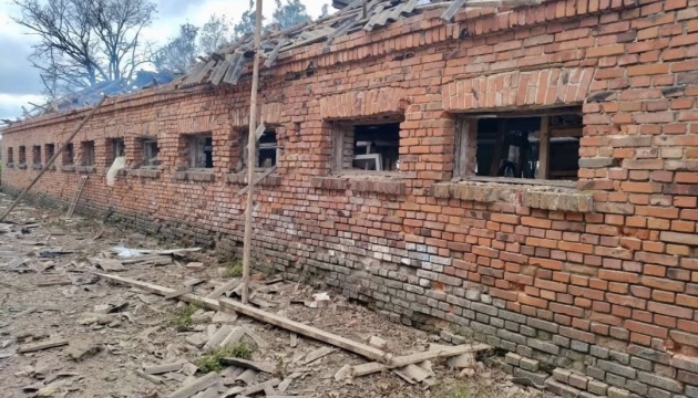 На Чернігівщині через атаку БПЛА пошкоджені адмінбудівлі та сільгосппідприємство