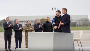 Паліса: Rafale - потужні сучасні літаки з великою тривалістю польоту та значним запасом озброєння
