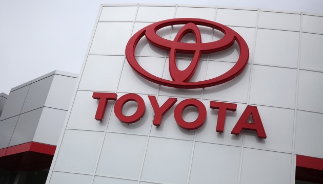 Toyota планує виробити понад 10 мільйонів авто наступного року - ЗМІ