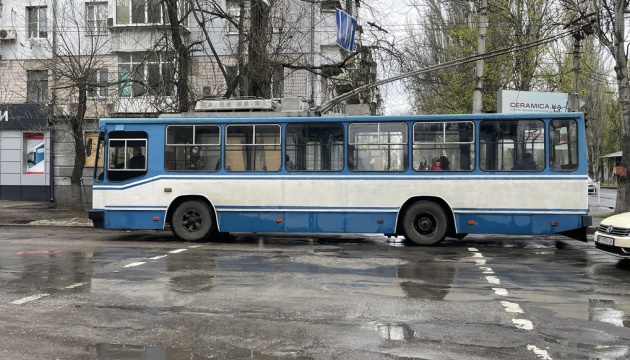 У Херсоні призупинили рух тролейбусів через ремонт на об’єктах електропостачання