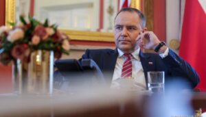 Навроцький скасував зустріч із Орбаном
