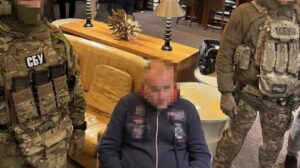 СБУ затримала адвоката за підозрою у вимаганні $100 тисяч у бізнесу / Фото: відкриті джерела