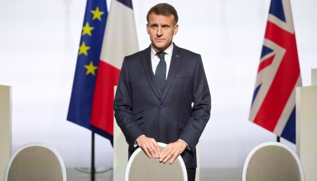 Макрон заявив, що зустріч G7 у Парижі 22 січня не планується