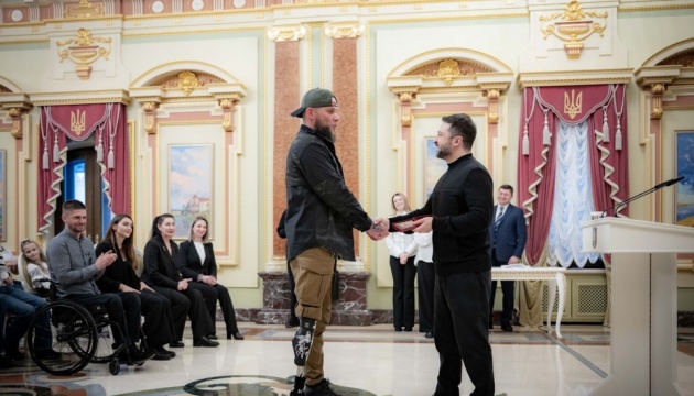 Зеленський відзначив нагородами учасників «Ігор Нескорених»