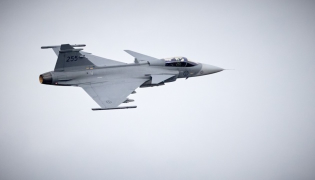 Україна очікує на 150 літаків Gripen та 100 Rafale - Президент