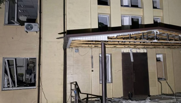 Ракети, дрони, КАБи та артилерія: війська РФ атакували пʼять районів Дніпропетровщини