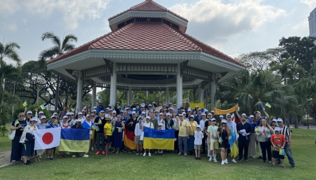 Марш за мир у Бангкоку: українська громада та дипломати вшанували роковини російського вторгнення